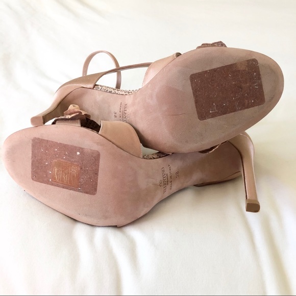 Valentino Garavani Snakeskin Flower Satin Heels - Picture 7 of 13